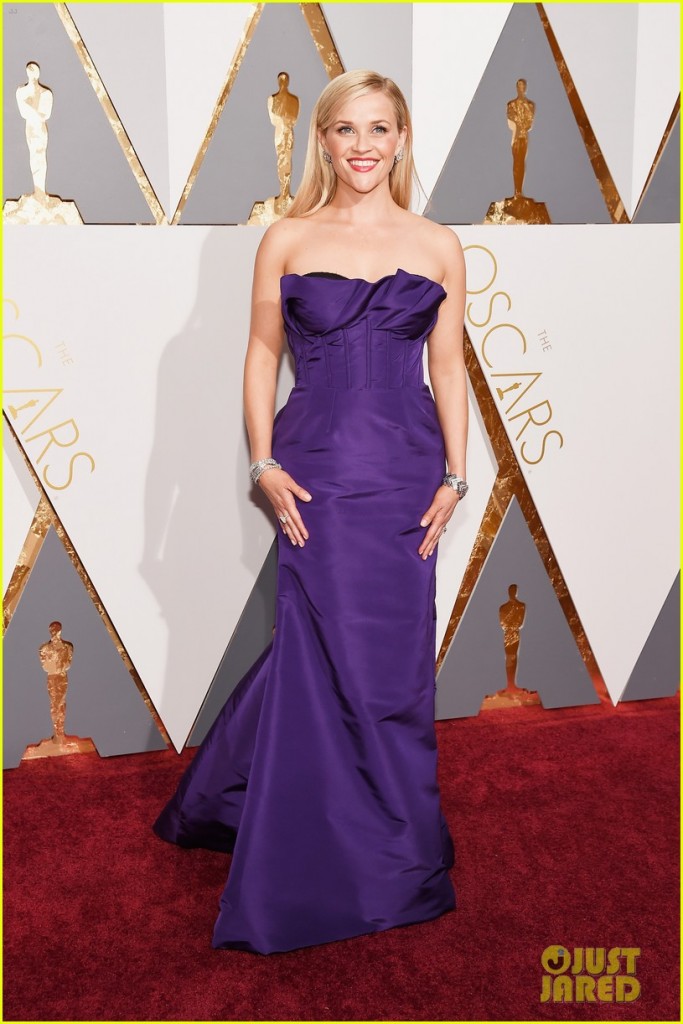 reese-witherspoon-oscars-2016-red-carpet-03